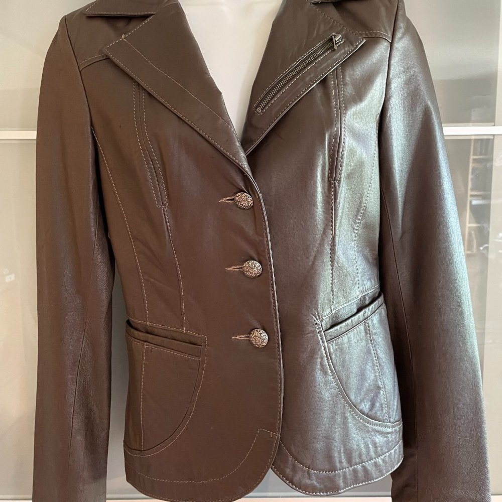 Danier brown soft lamb leather jacket/blazer style